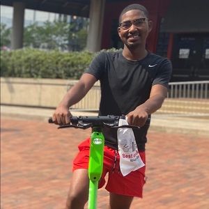 Meet your Posher, Eric